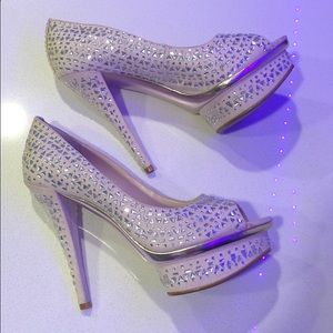 Enzo Angiolini Ealostlove2 Heels (no box)